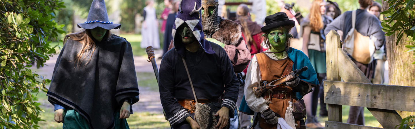 Charm deelnemers tijdens het larp evenement